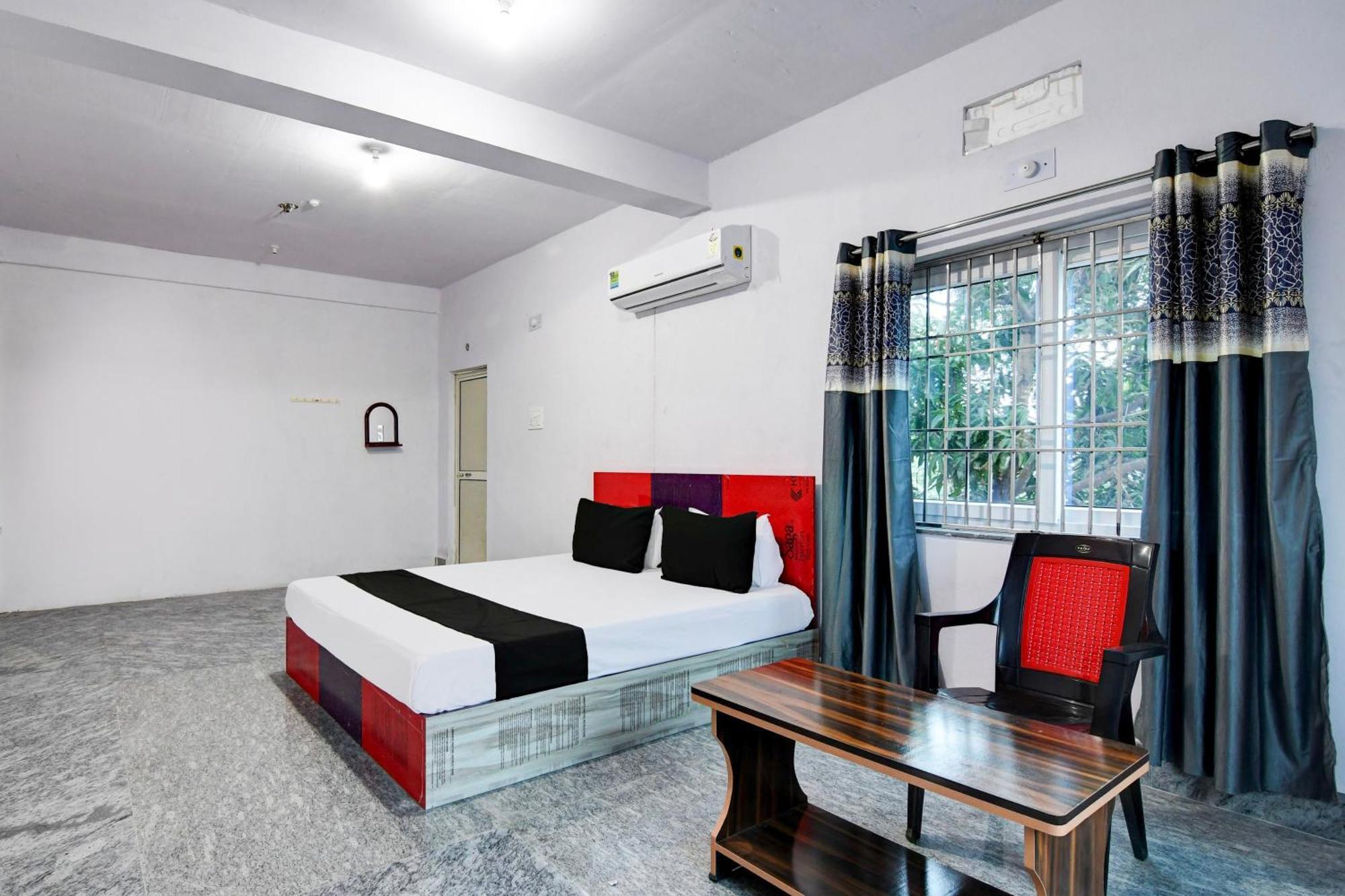 Hotel O Silk City Palace Brahmapur Extérieur photo
