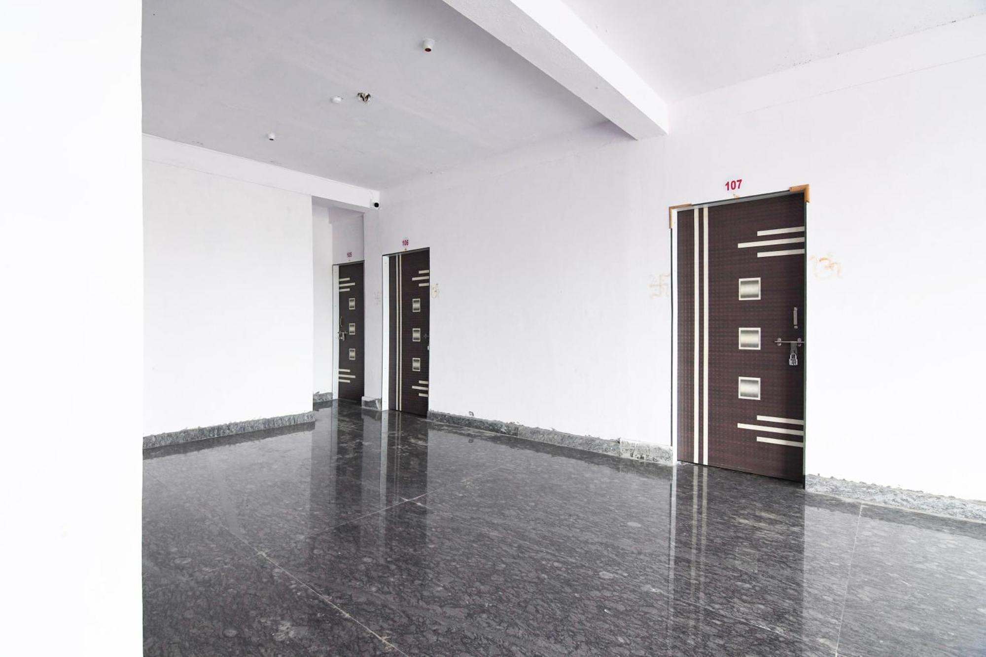 Hotel O Silk City Palace Brahmapur Extérieur photo